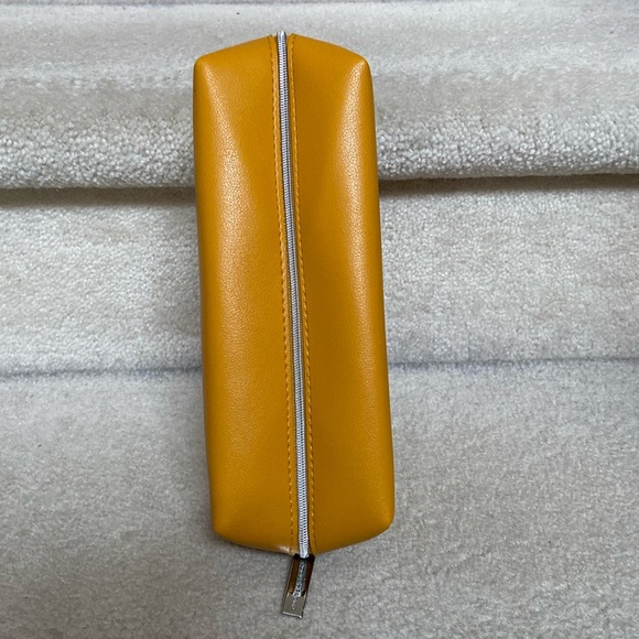 acqua di parma toiletry bag / air canada amenity case - Picture 3 of 9